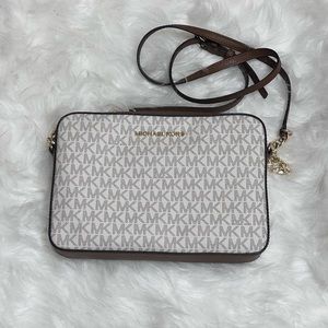 Michael Kors Crossbody Bag